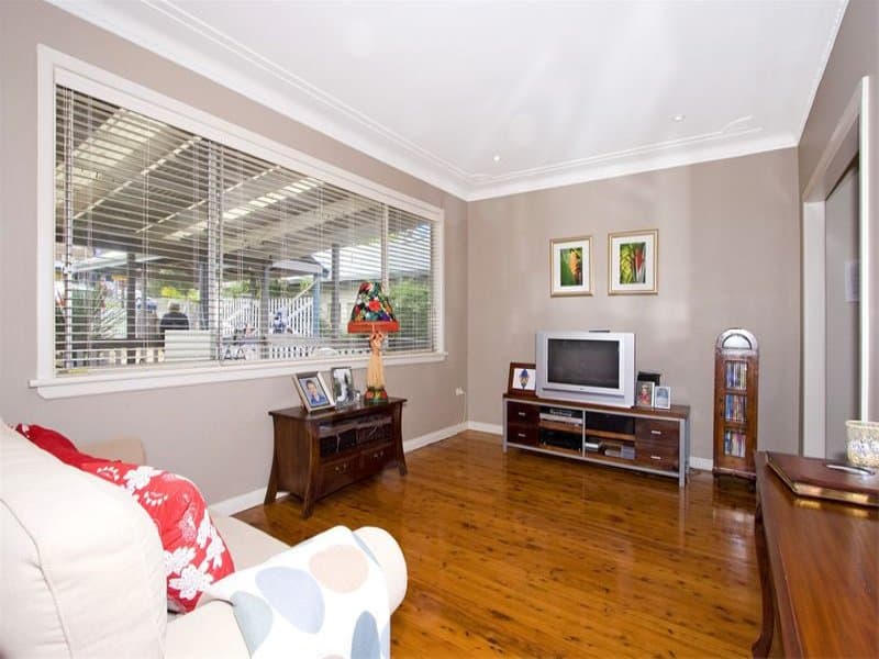 4 Seaview Avenue, Wamberal, Wamberal - Thumbnail 4