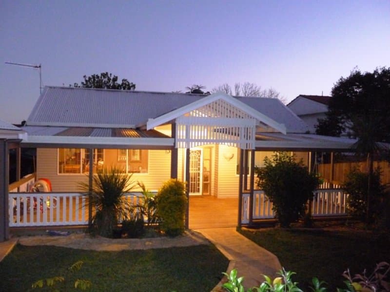 4 Seaview Avenue, Wamberal, Wamberal - Image 1