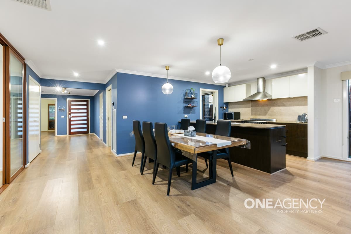 21 Arrowgrass Drive, Point Cook, Point Cook - Thumbnail 4