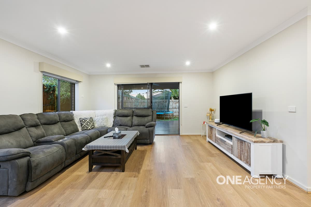21 Arrowgrass Drive, Point Cook, Point Cook - Thumbnail 6