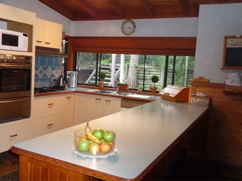 19 Hibiscus Avenue, North Avoca, North Avoca - Thumbnail 2