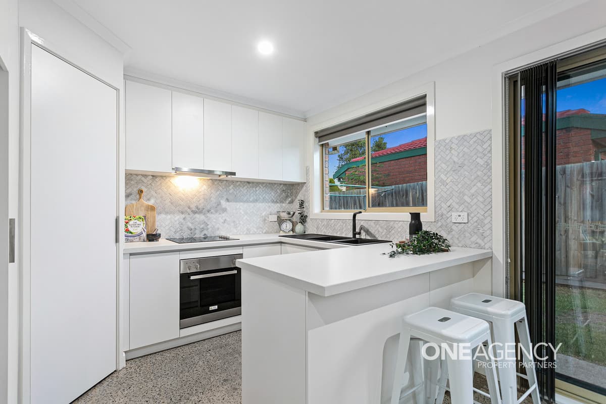 69 Canonbury Circle, Seabrook, Seabrook - Thumbnail 4