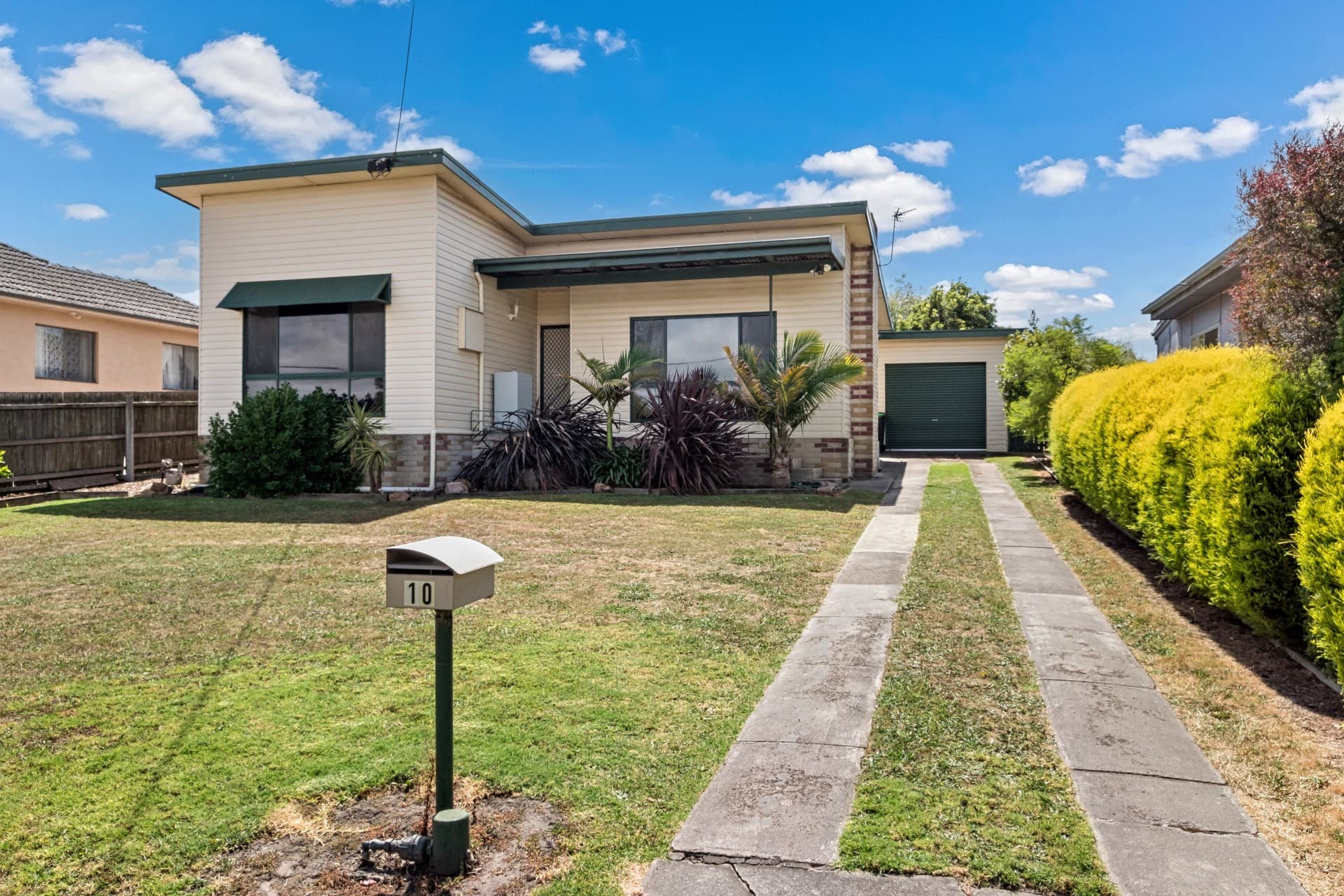 10  Charles Street, Traralgon, Traralgon - Image 1