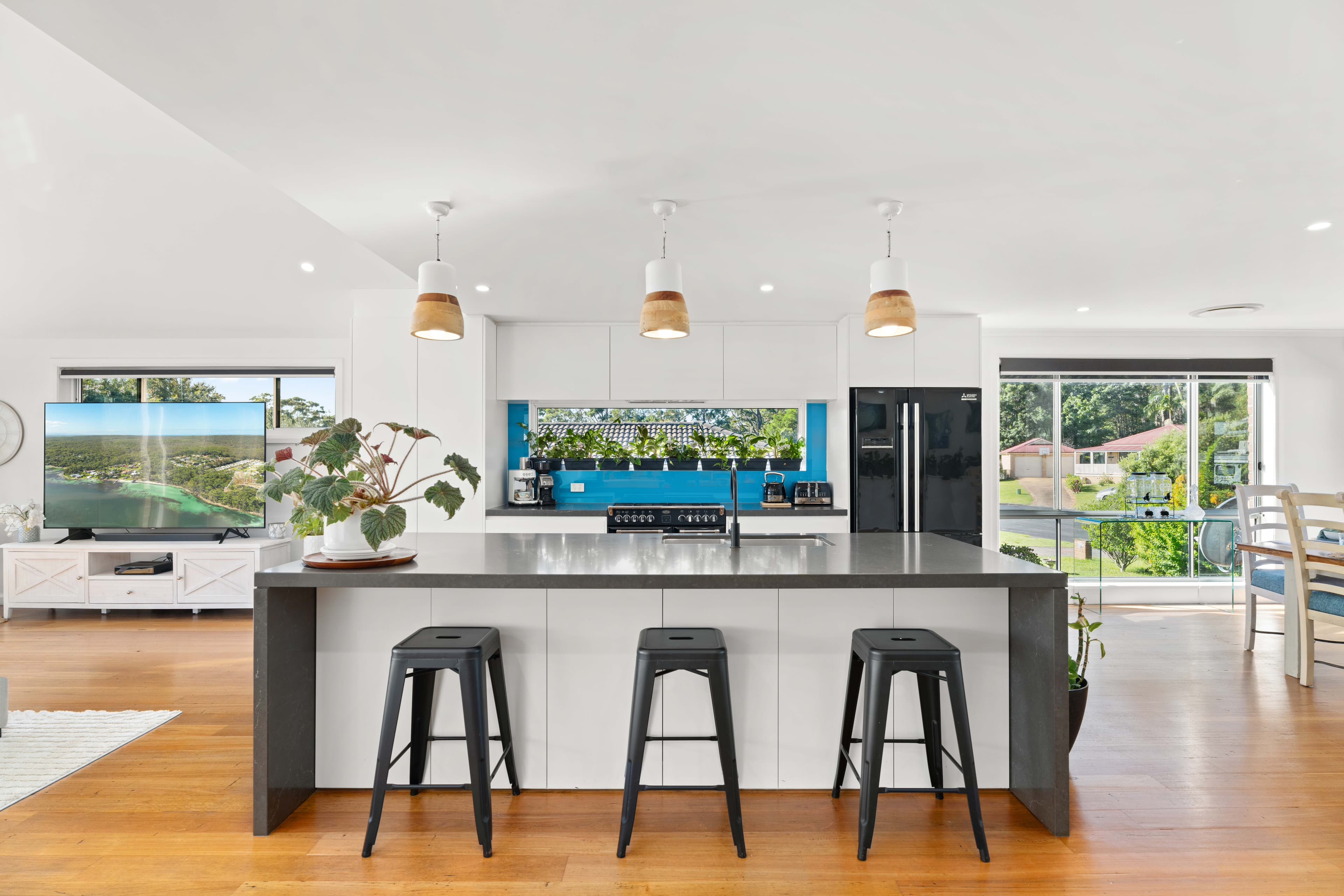 15 Wasshaven Close, Wrights Beach, Wrights Beach - Thumbnail 2