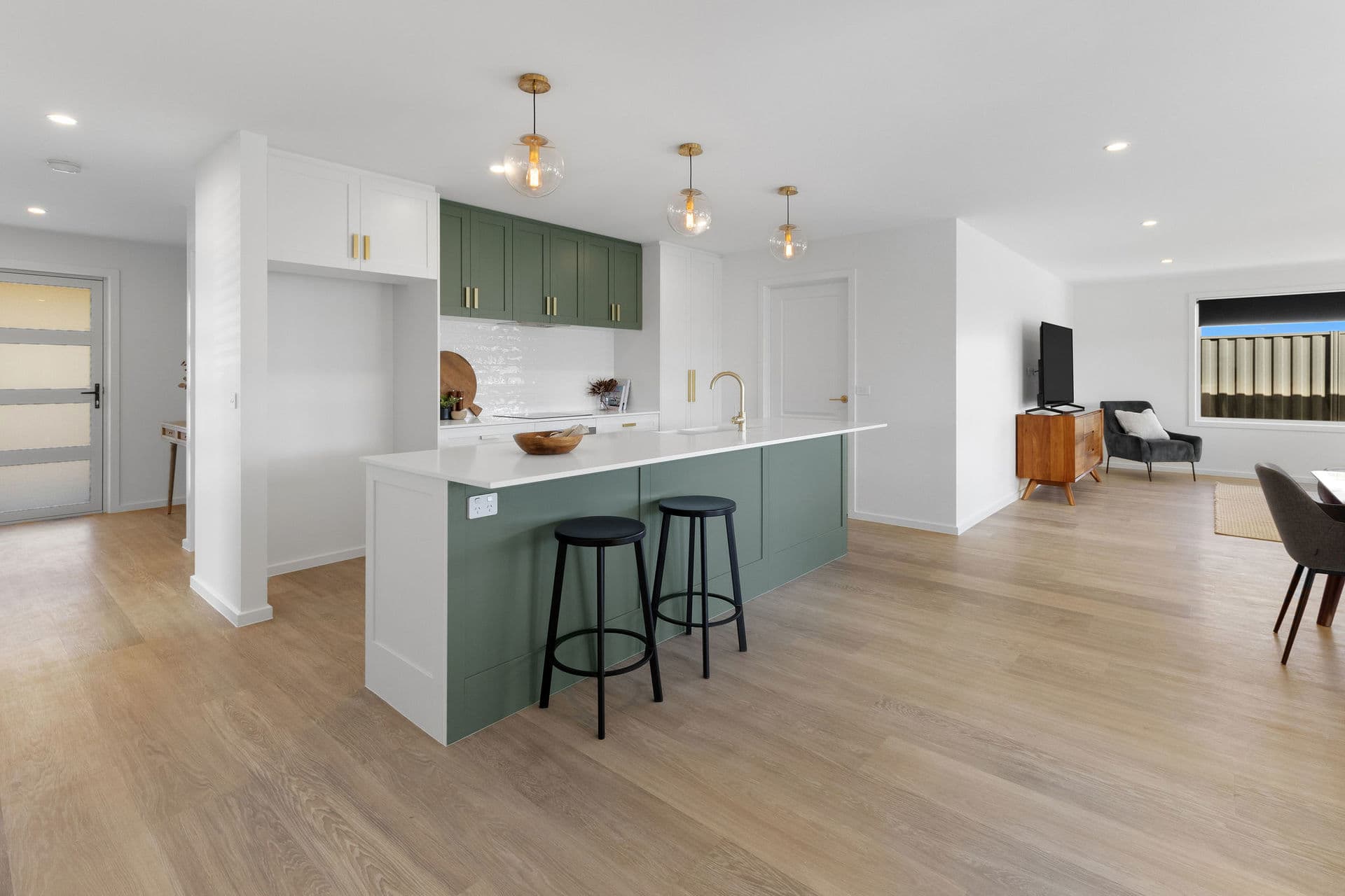 15 Magnolia Avenue, Latrobe, Latrobe - Thumbnail 8