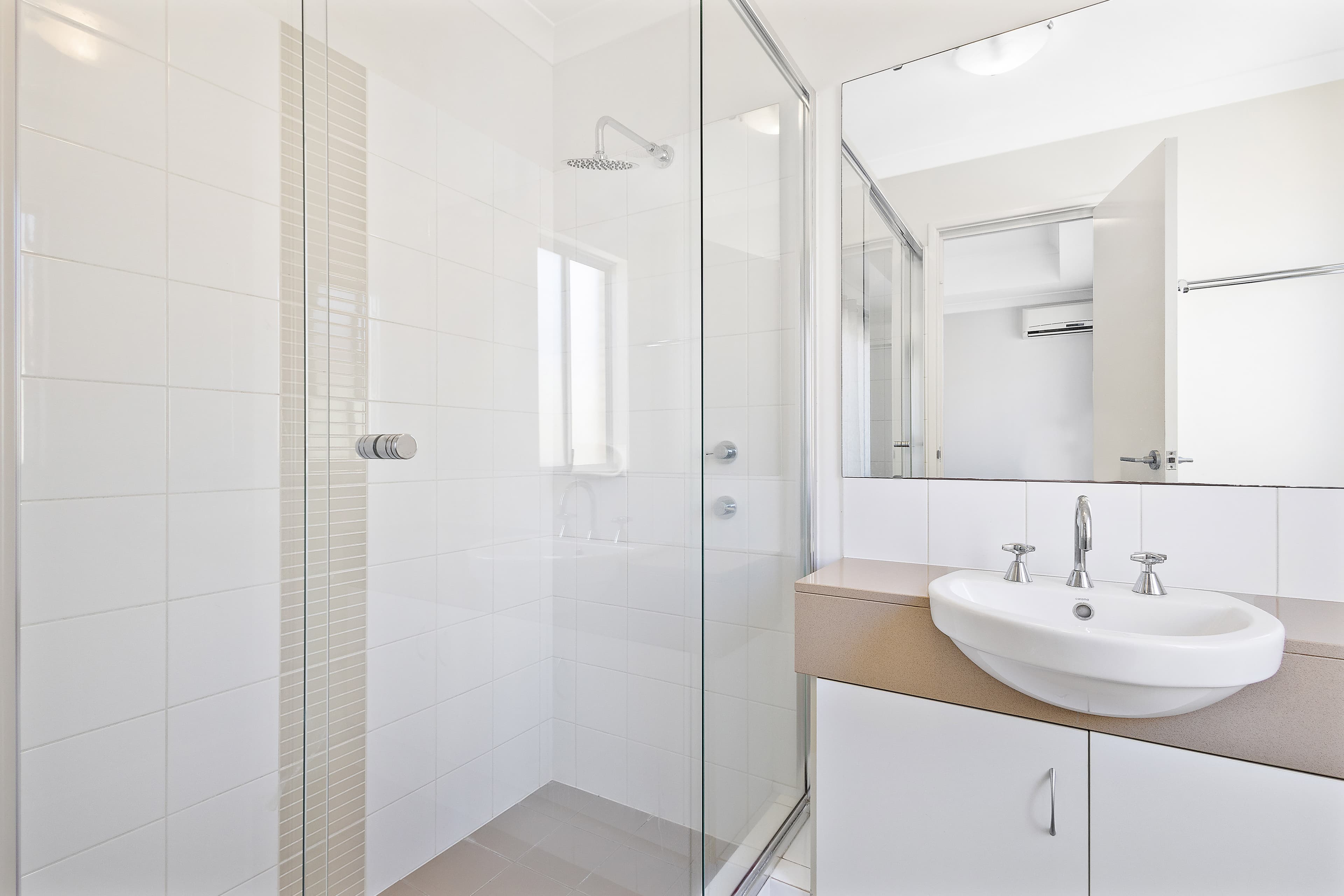 29 Traminer Way, Pearsall, Pearsall - Thumbnail 7