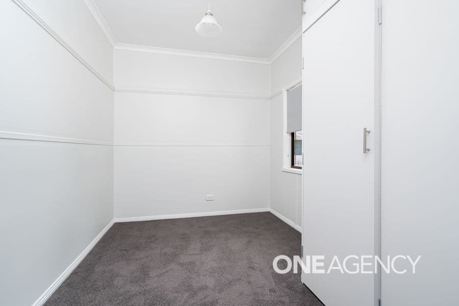 12 CASTLEREAGH Avenue, Mount Austin, Mount Austin - Thumbnail 7