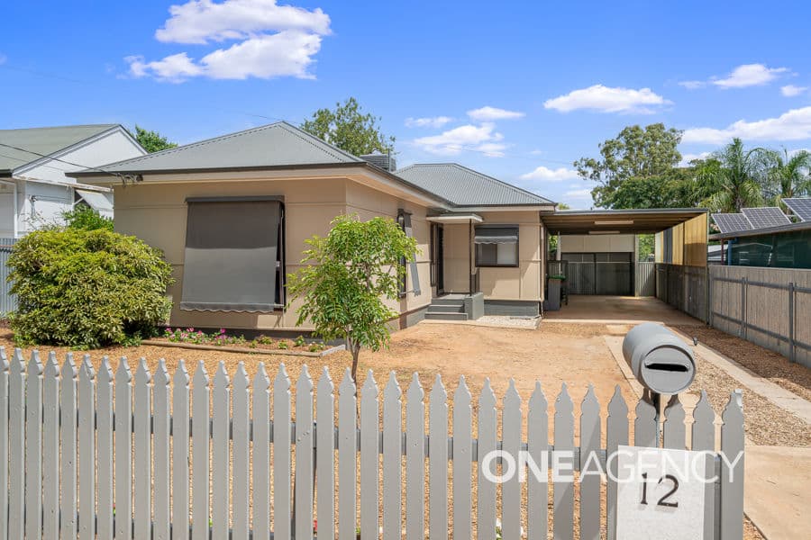12 CASTLEREAGH Avenue, Mount Austin, Mount Austin - Image 1
