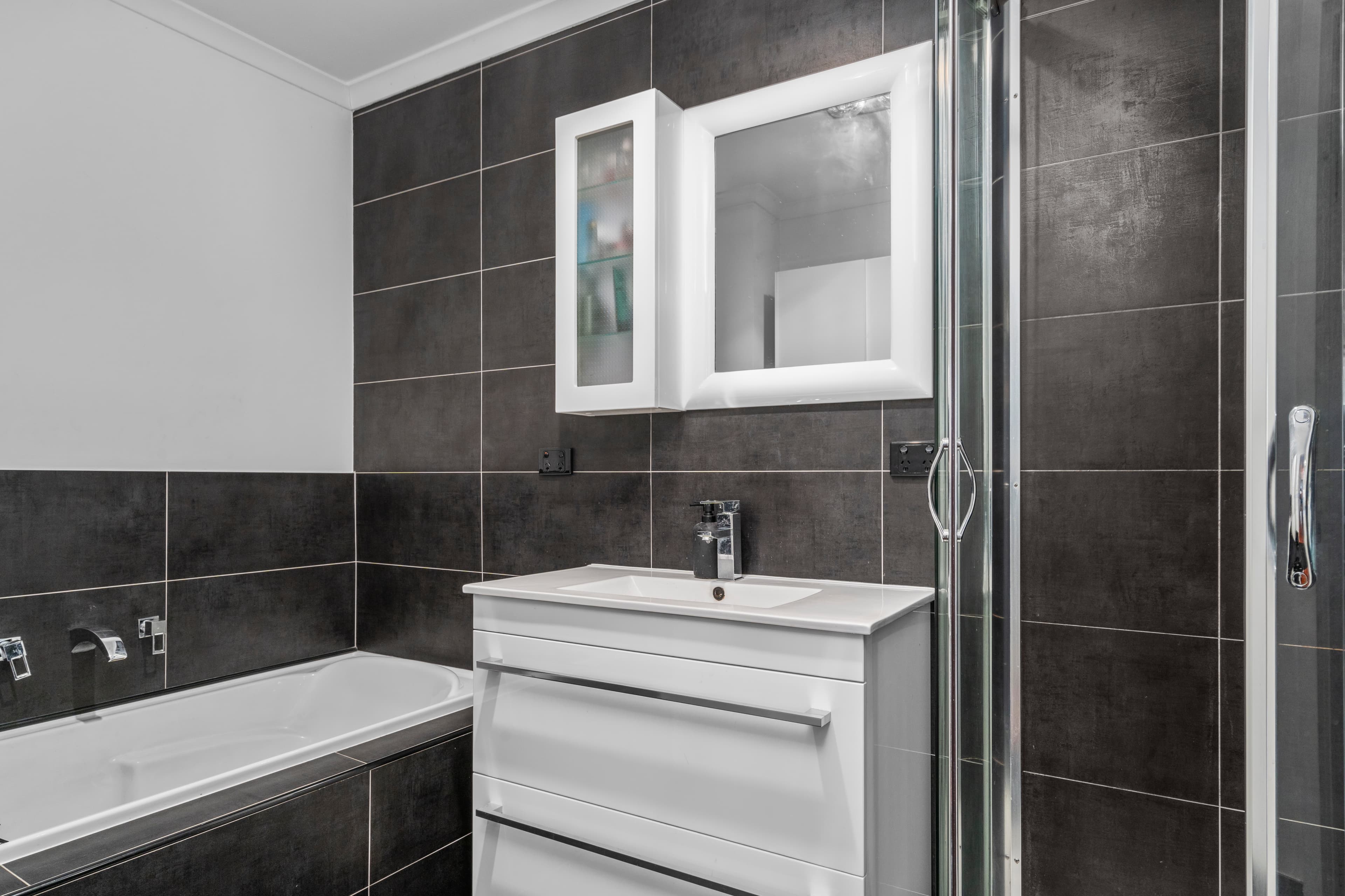 54/17-19 Hume Highway, Warwick Farm, Warwick Farm - Thumbnail 8
