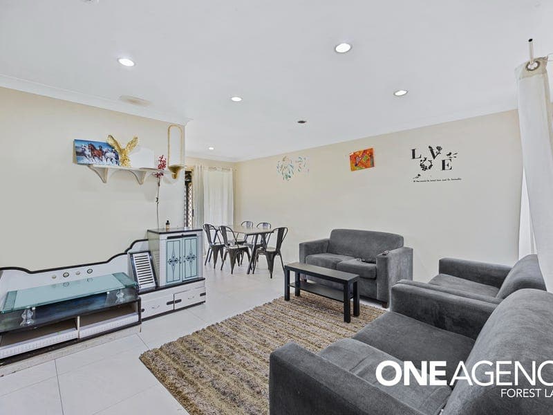 12 Rory Street, Richlands, Richlands - Thumbnail 2
