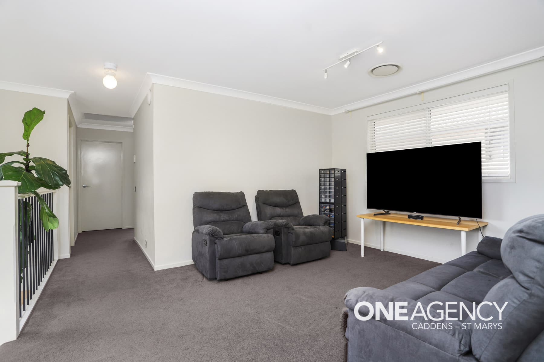 12 Coachwood Drive, Claremont Meadows, Claremont Meadows - Thumbnail 5