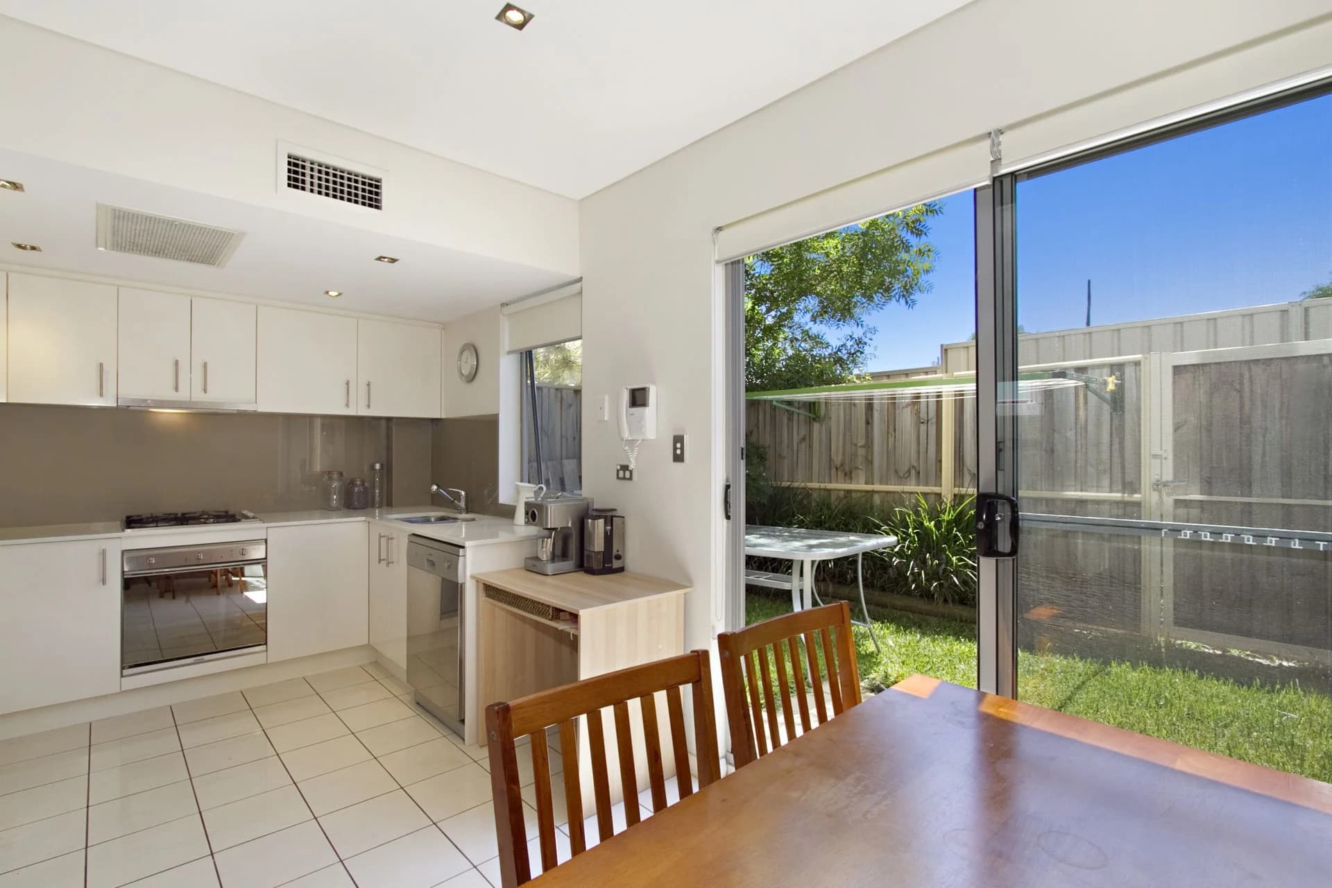 6/16-18 Merton Street, Sutherland, Sutherland - Thumbnail 3