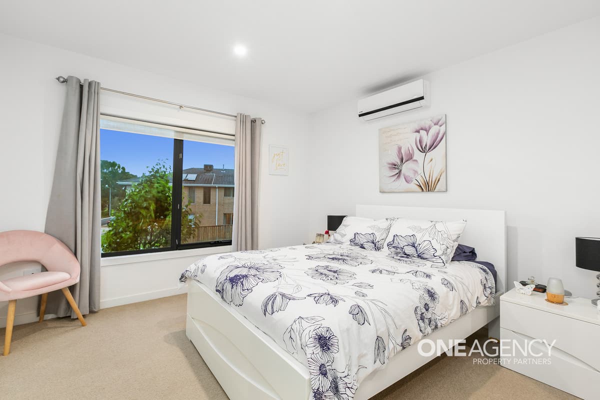 201 Waterhaven Boulevard, Point Cook, Point Cook - Thumbnail 5