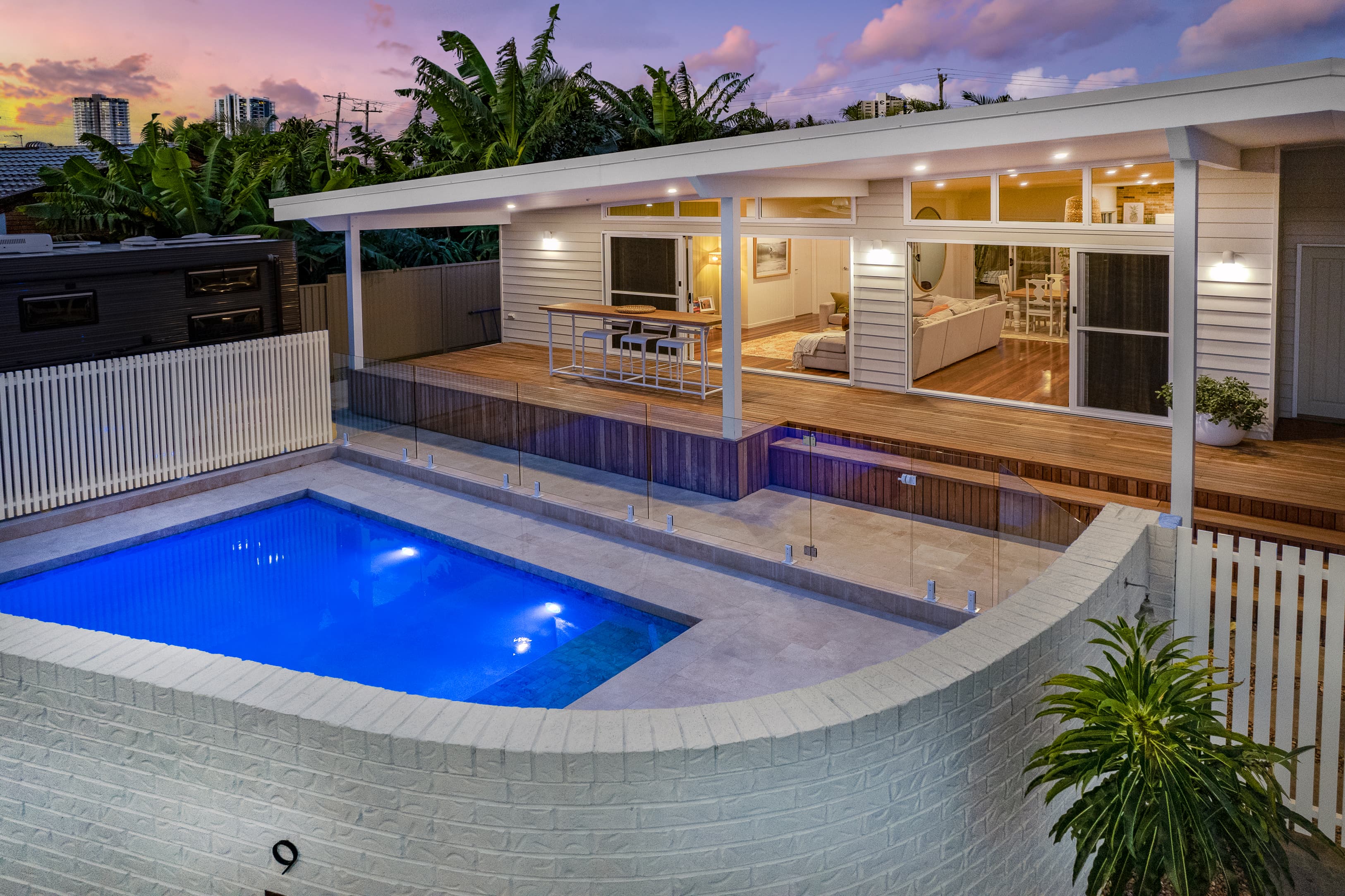 9 Maitland Street, Burleigh Waters, Burleigh Waters - Image 1