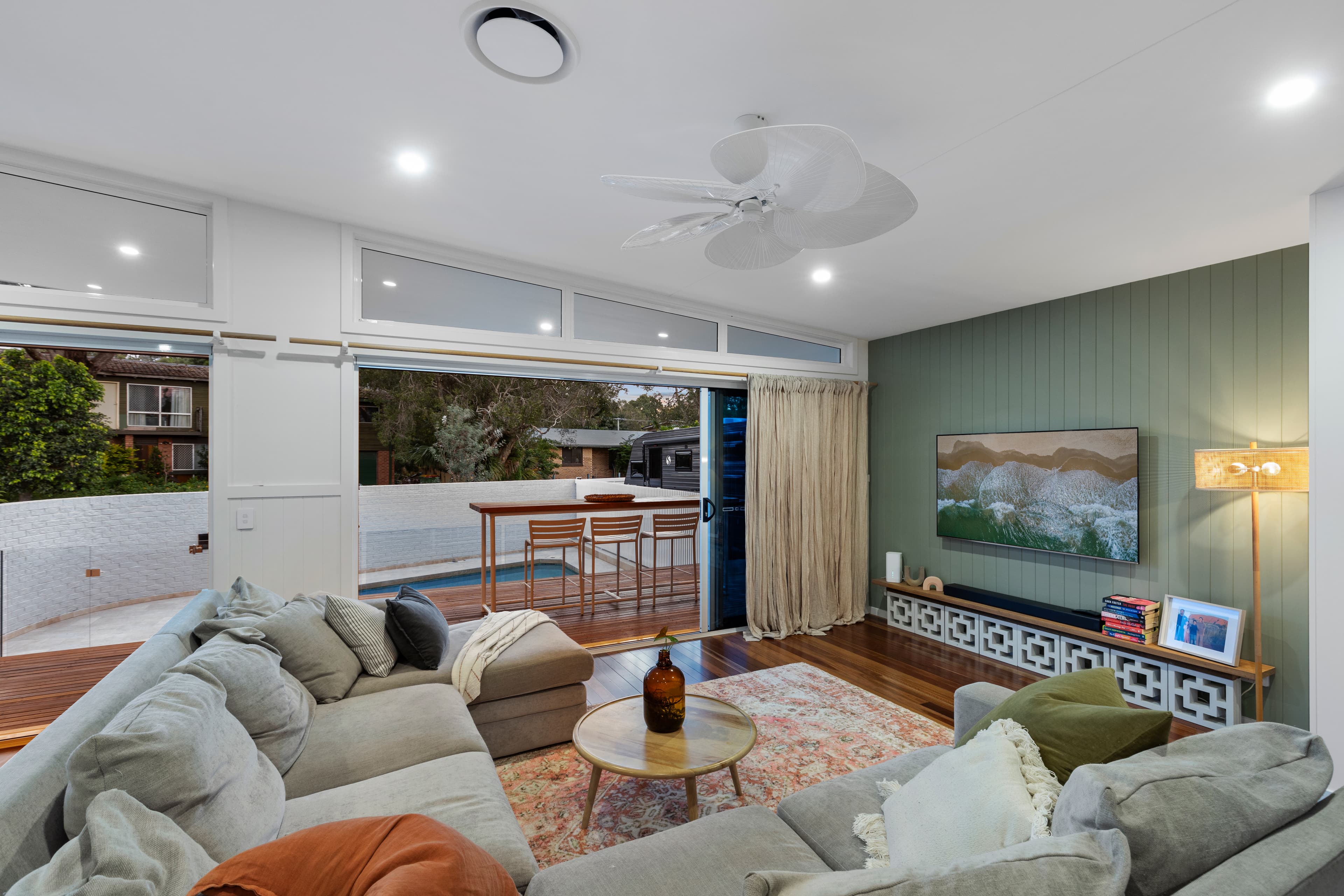 9 Maitland Street, Burleigh Waters, Burleigh Waters - Thumbnail 3