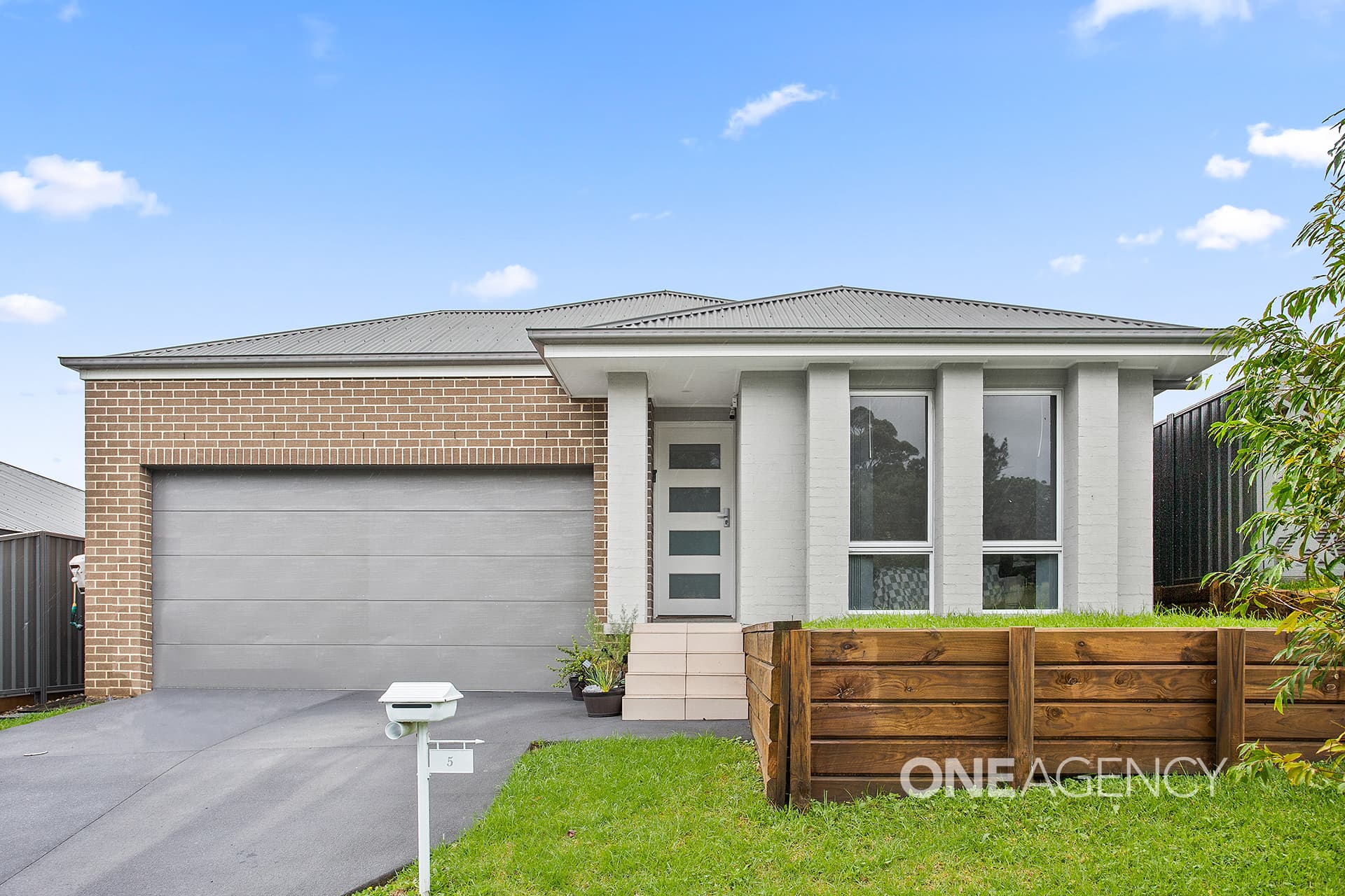 5 McKelly Street, Horsley, Horsley - Image 1