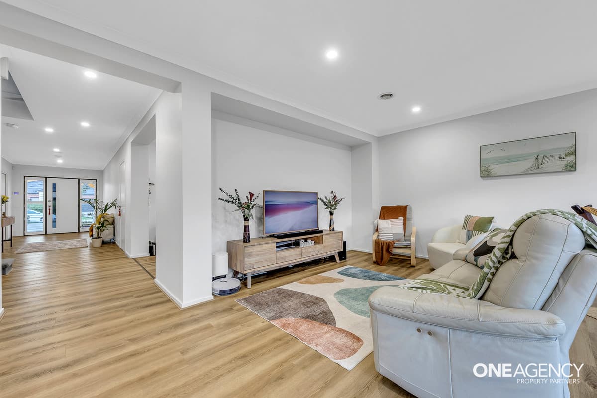 372 Saltwater Promenade, Point Cook, Point Cook - Thumbnail 5