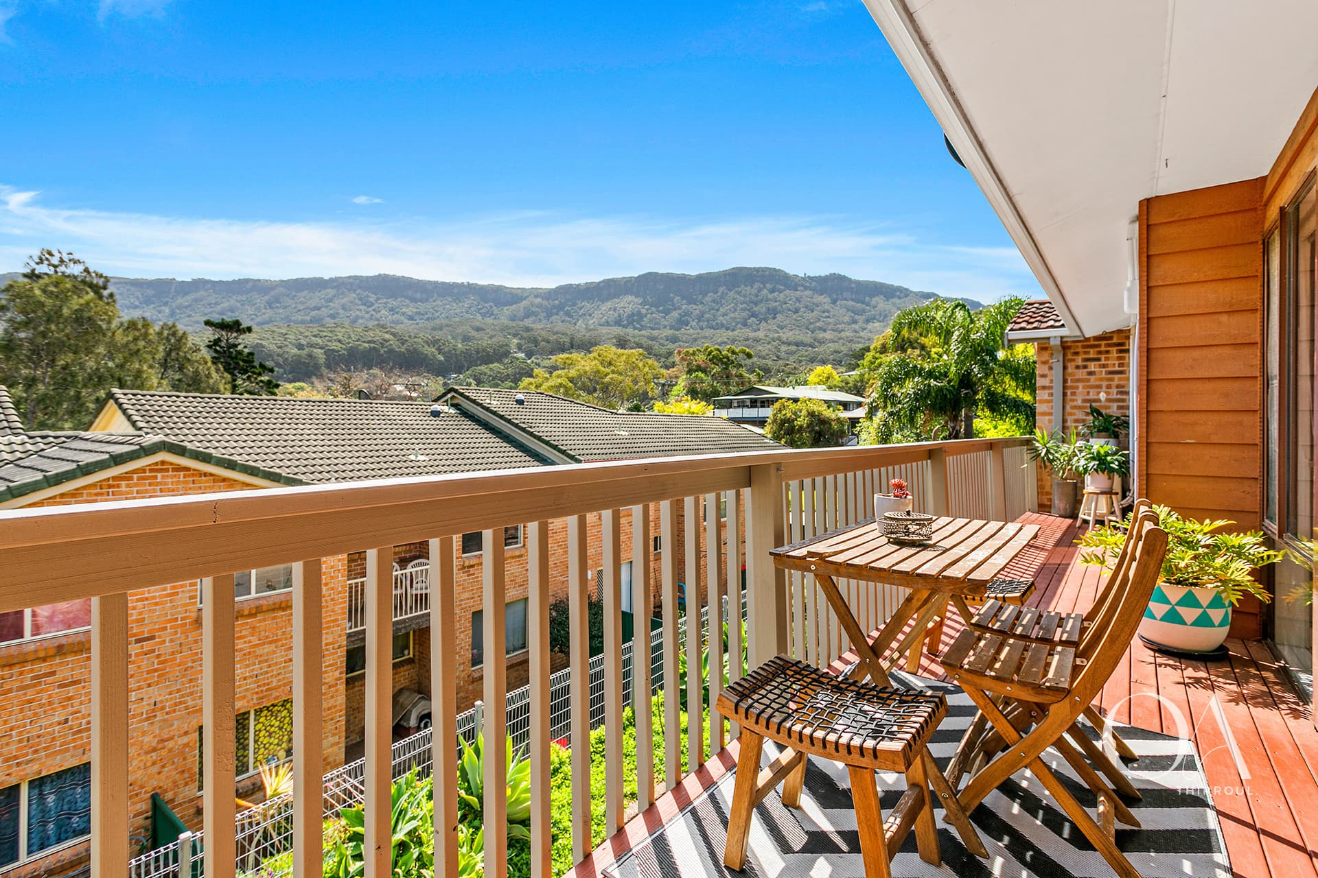 2/17 Mountain Road, Austinmer, Austinmer - Image 1