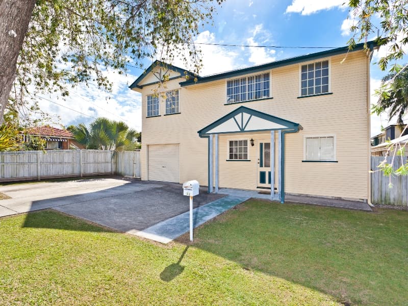32 Ella Street, Redcliffe, Redcliffe - Image 1