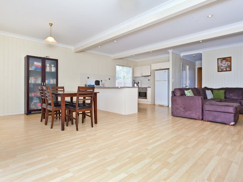 32 Ella Street, Redcliffe, Redcliffe - Thumbnail 3