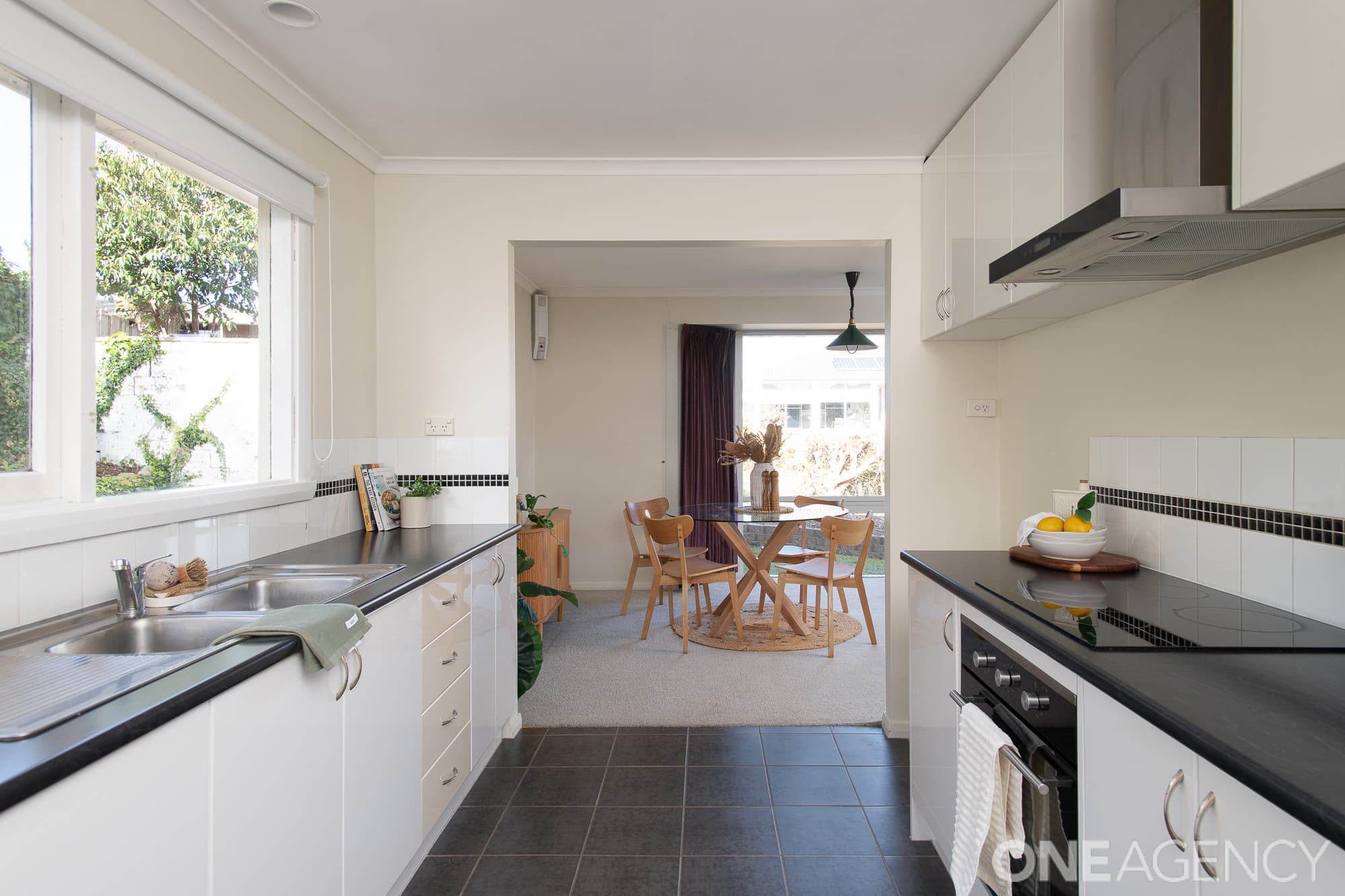 5 Hall Court, Summerhill, Summerhill - Thumbnail 2