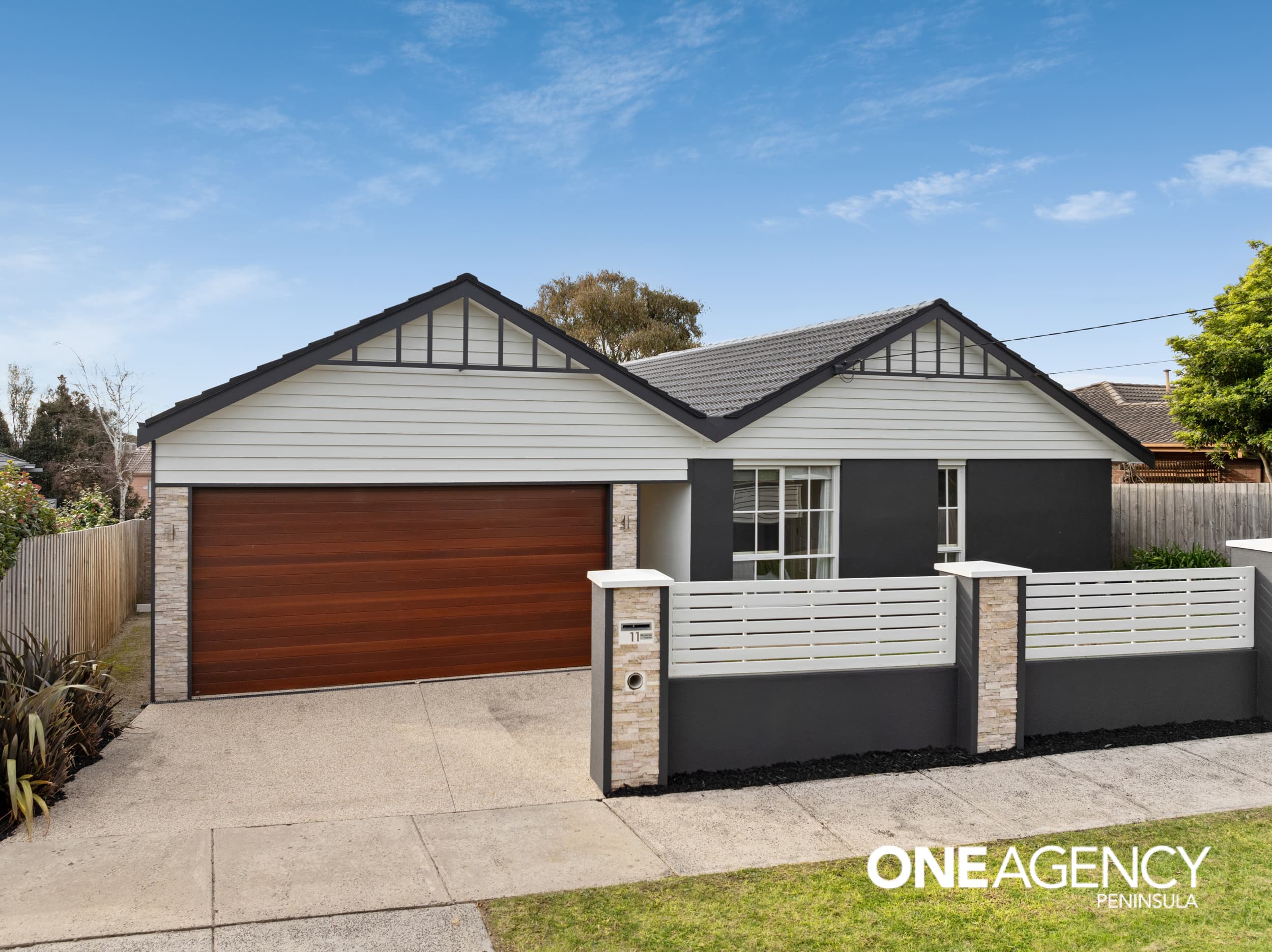 11 Mount Erin Crescent, Frankston South, Frankston South - Thumbnail 3