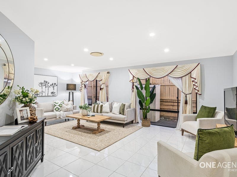8 Danaid Street, Springfield Lakes, Springfield Lakes - Thumbnail 3