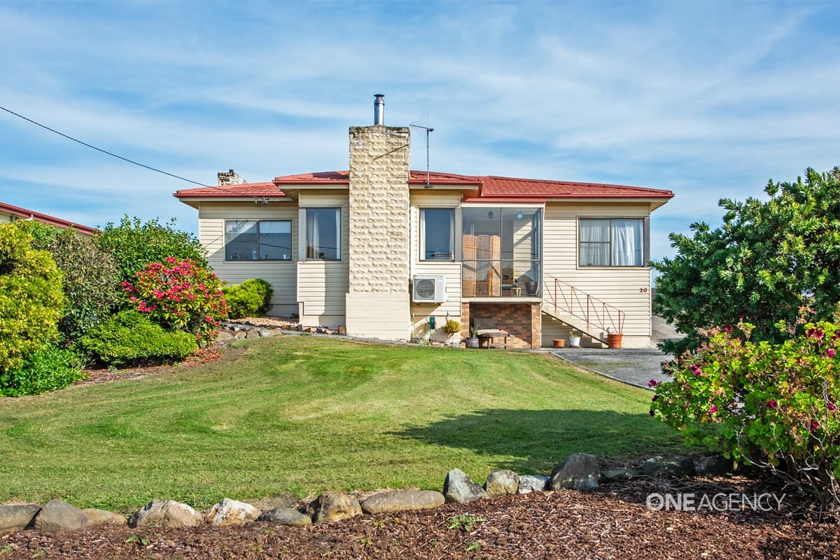 20 West Esplanade, Smithton, Smithton - Image 1