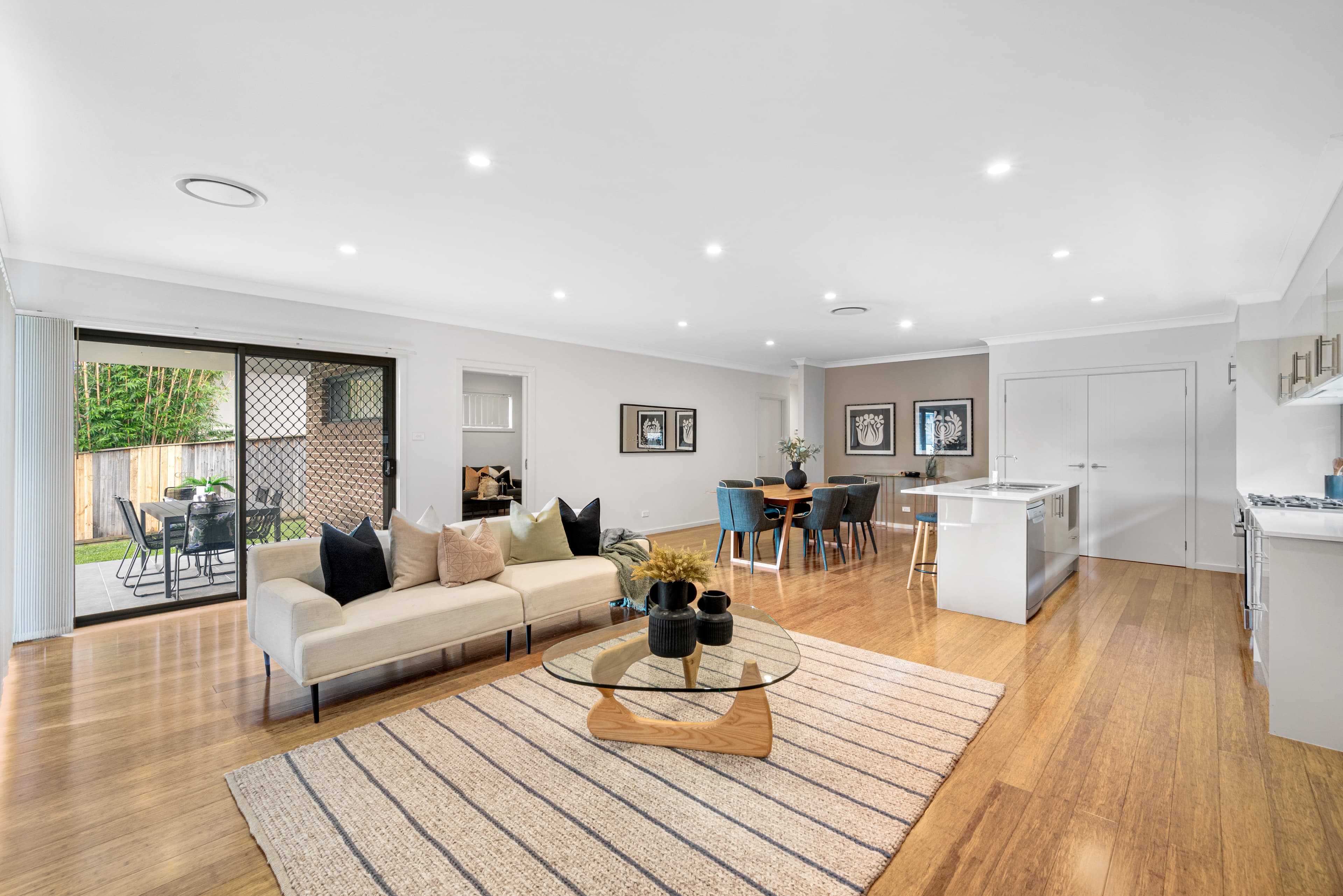 22 Highdale Terrace, Glenmore Park, Glenmore Park - Thumbnail 3