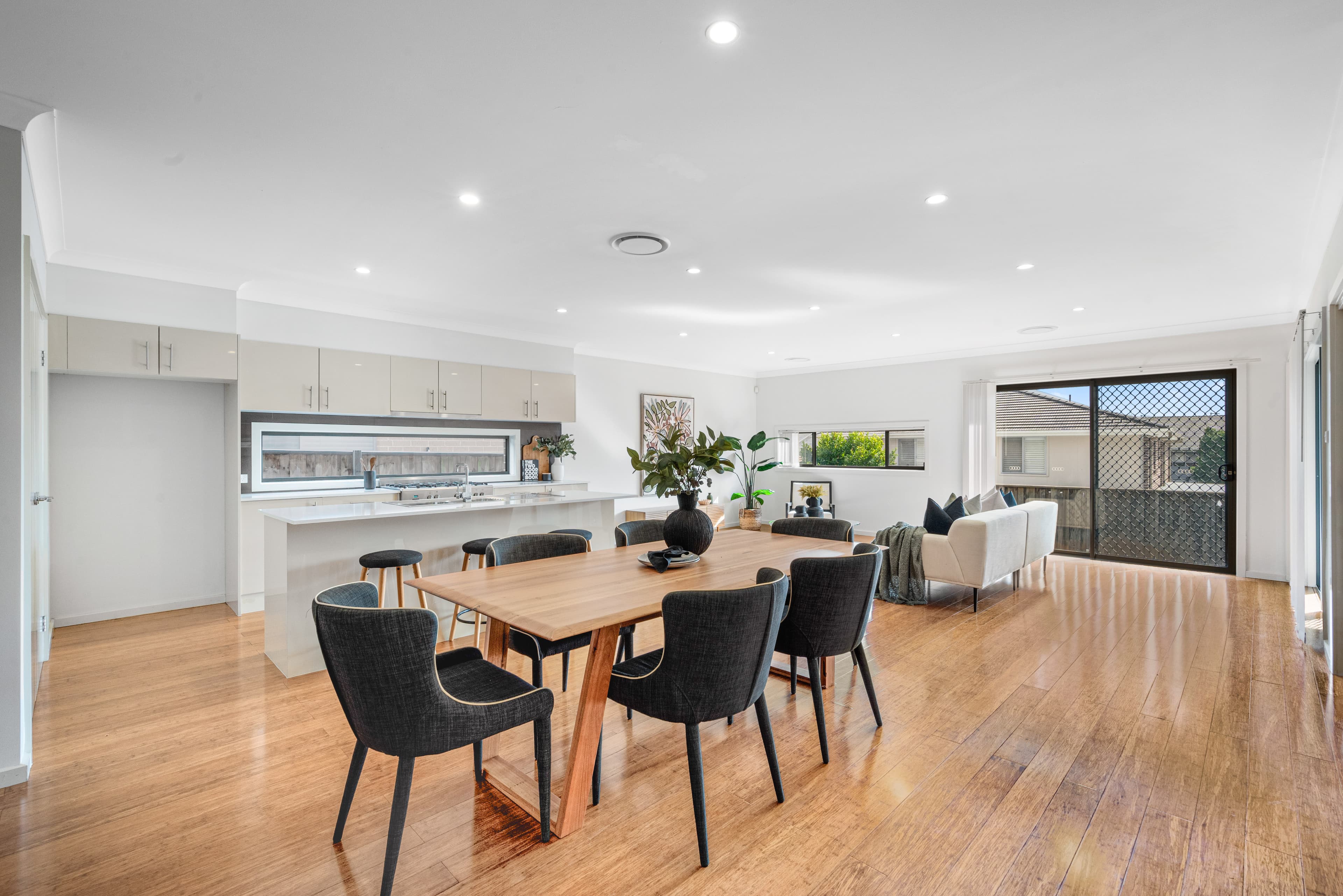 22 Highdale Terrace, Glenmore Park, Glenmore Park - Thumbnail 2