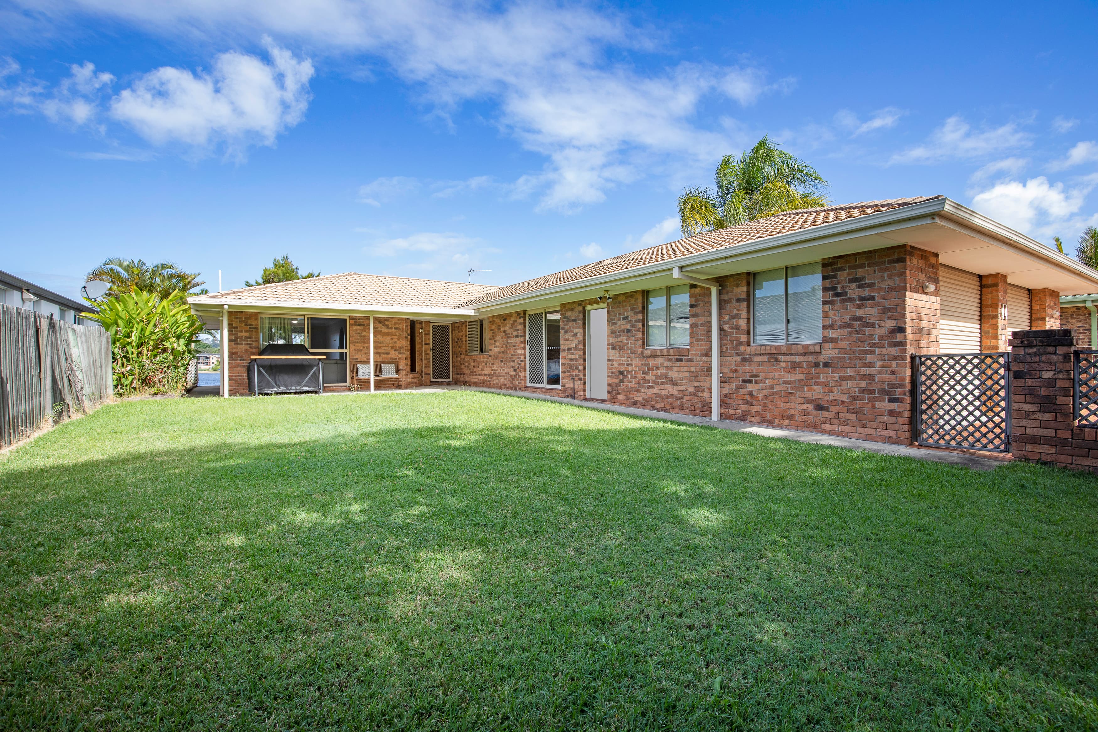 44 Auk Avenue, Burleigh Waters, Burleigh Waters - Thumbnail 3
