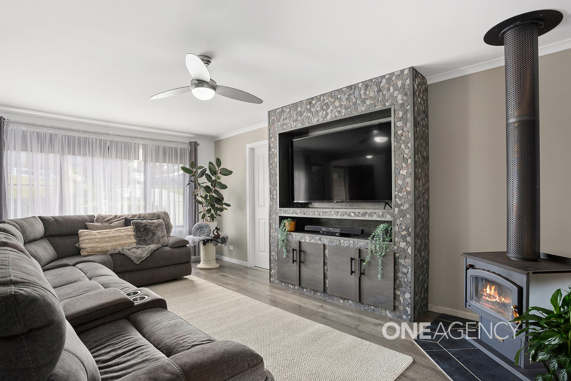 23 Sierra Drive, Horsley, Horsley - Image 1
