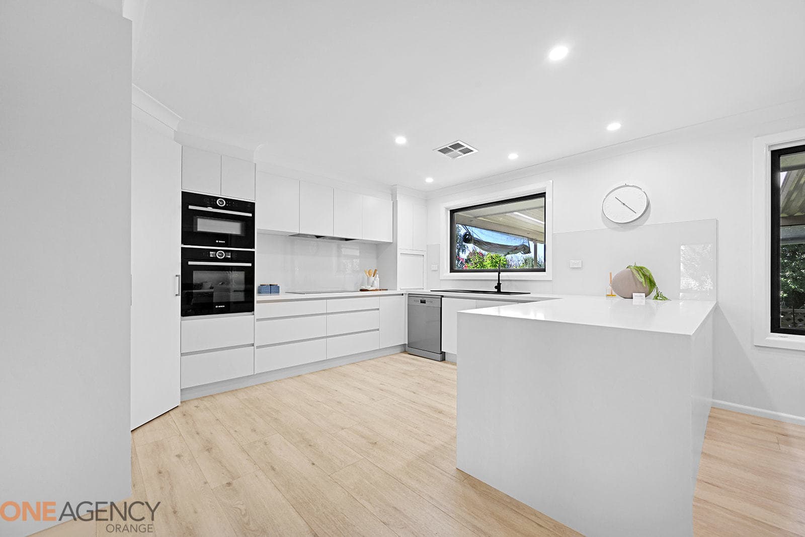 46 Carcoar Street, Spring Hill, Spring Hill - Thumbnail 3