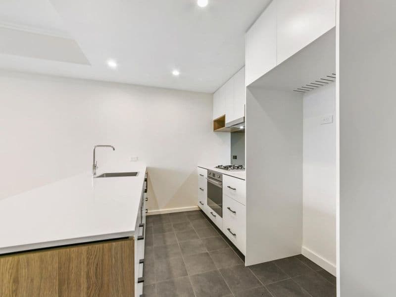 317/8 Roland Street, Rouse Hill, Rouse Hill - Thumbnail 2