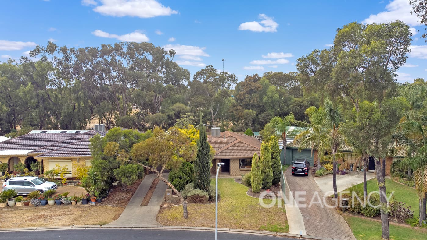 4 Burstall Court, Parafield Gardens, Parafield Gardens - Thumbnail 2