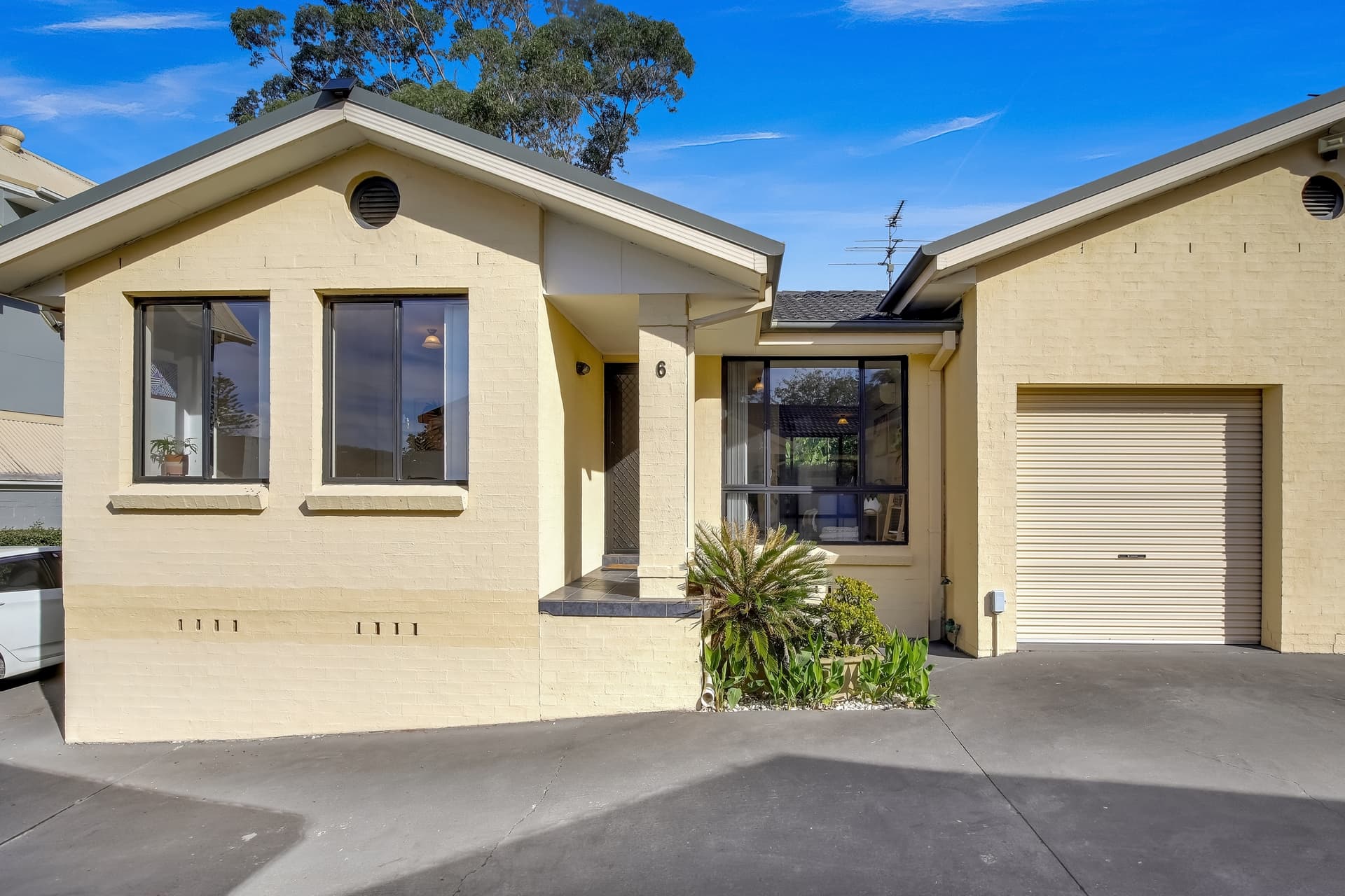 6/7 King Street, Ourimbah, Ourimbah - Image 1