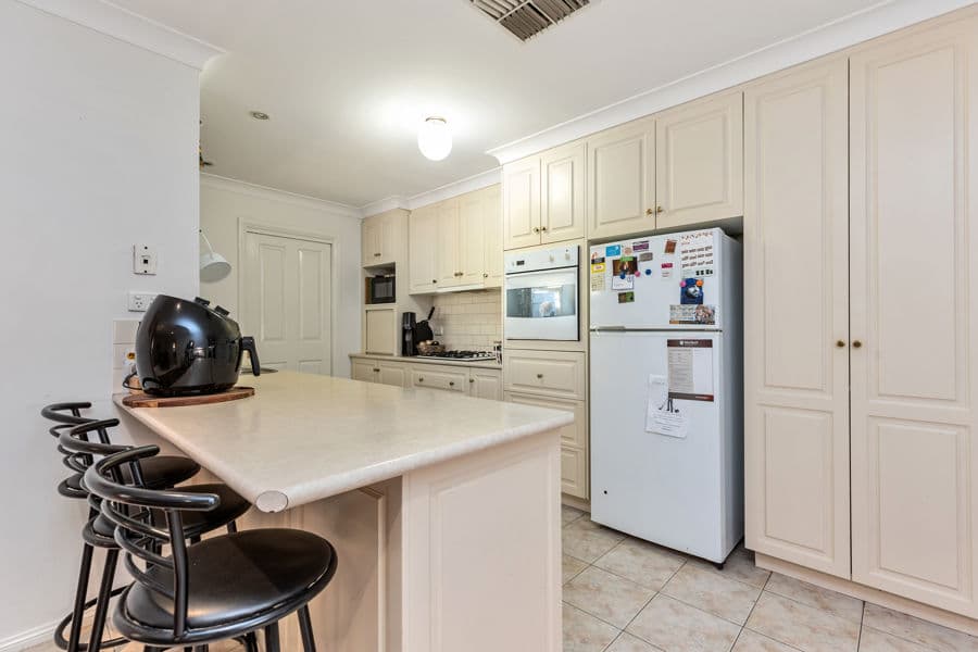 3 NATHAN Place, Kooringal, Kooringal - Thumbnail 8