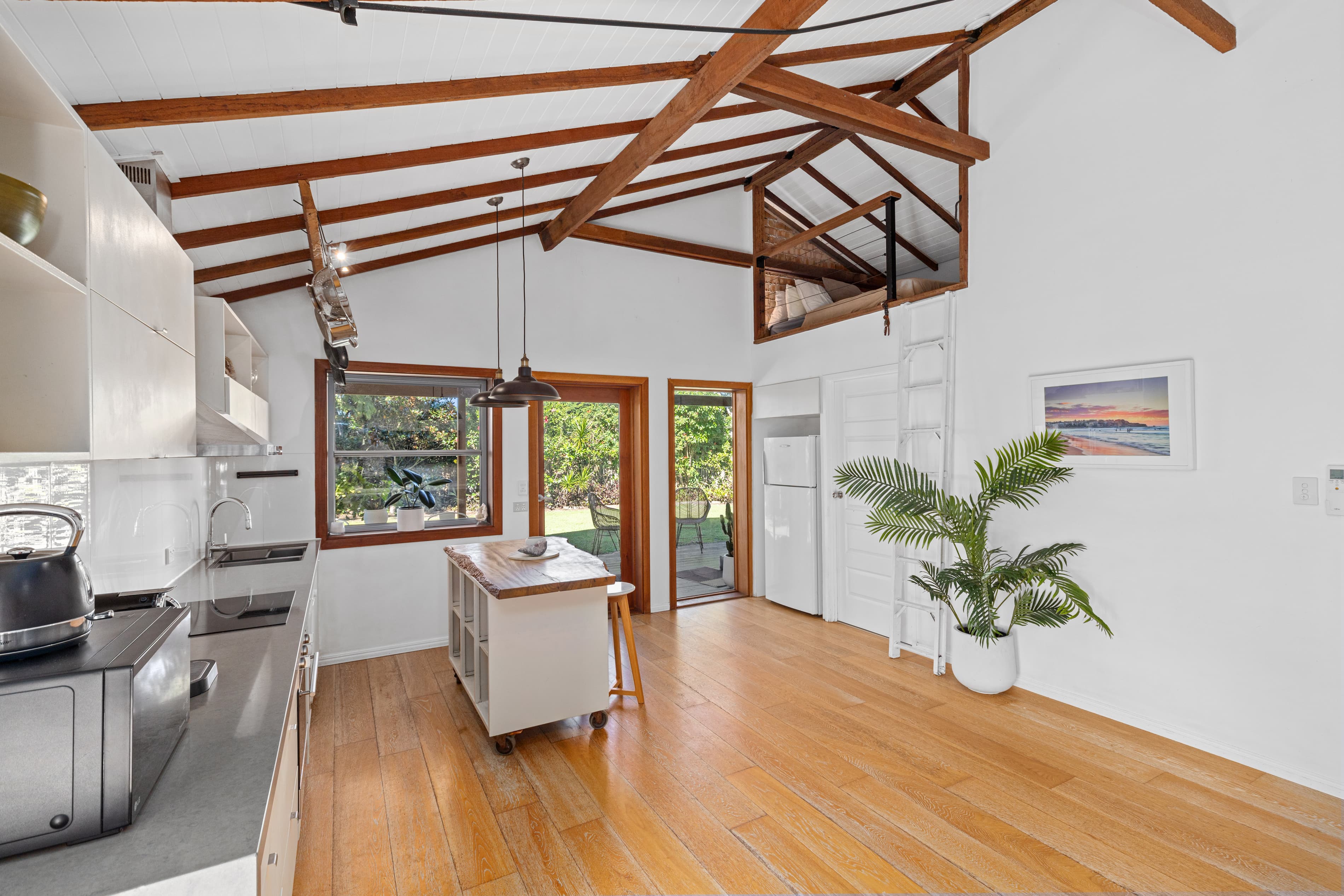 2/17 Timana Avenue, Mermaid Waters, Mermaid Waters - Thumbnail 5