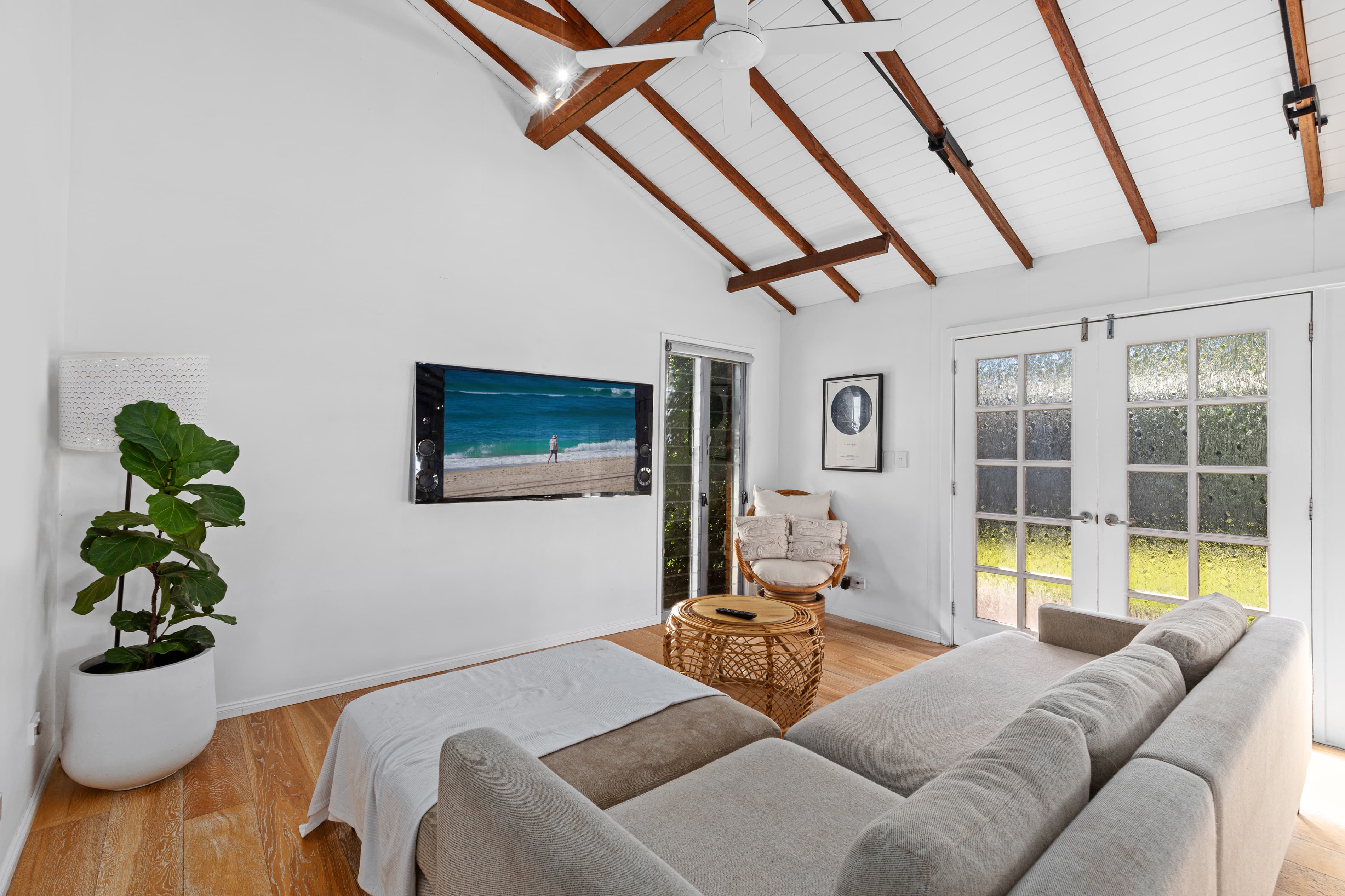 2/17 Timana Avenue, Mermaid Waters, Mermaid Waters - Thumbnail 2