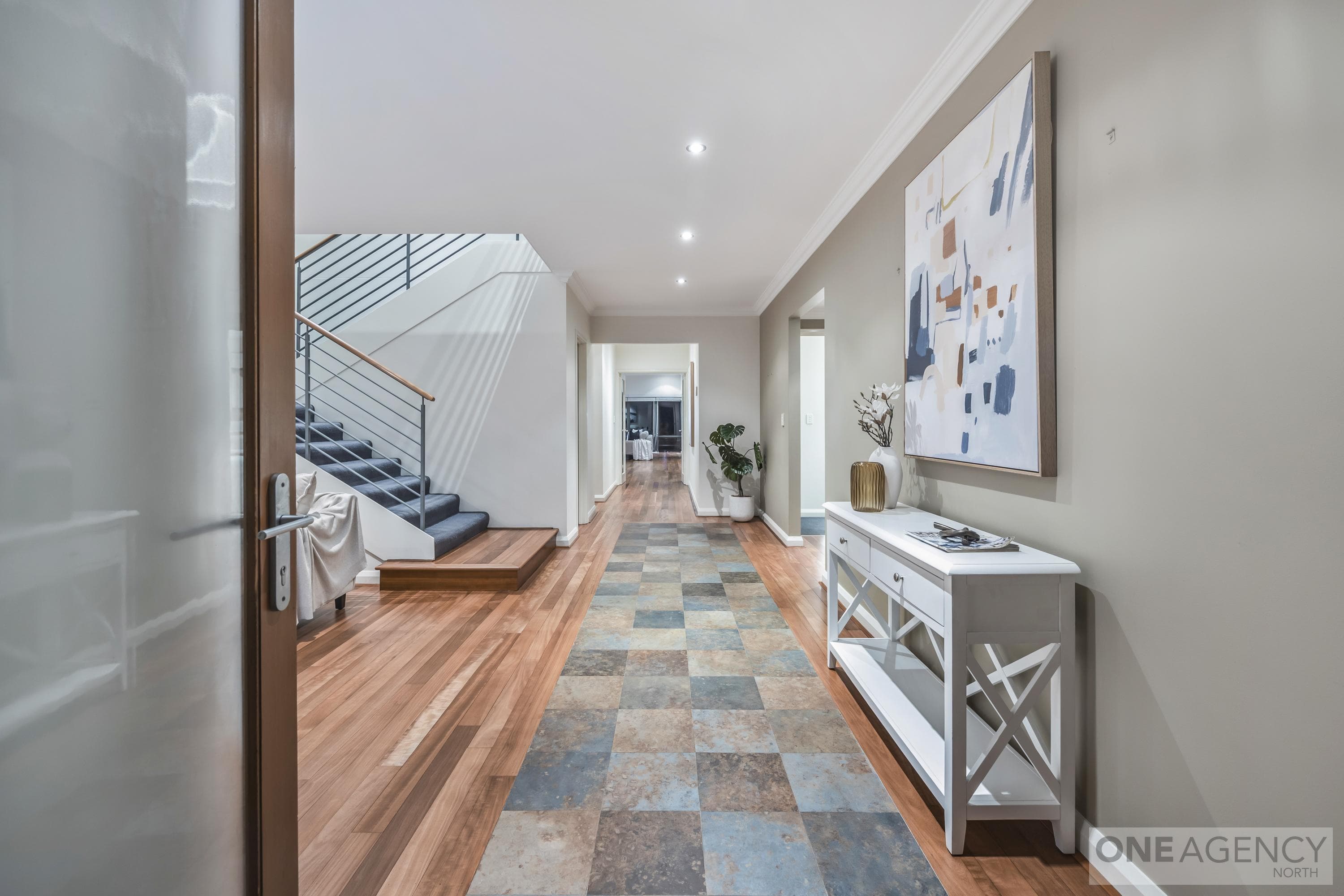 10 San Remo Boulevard, Stirling, Stirling - Thumbnail 7