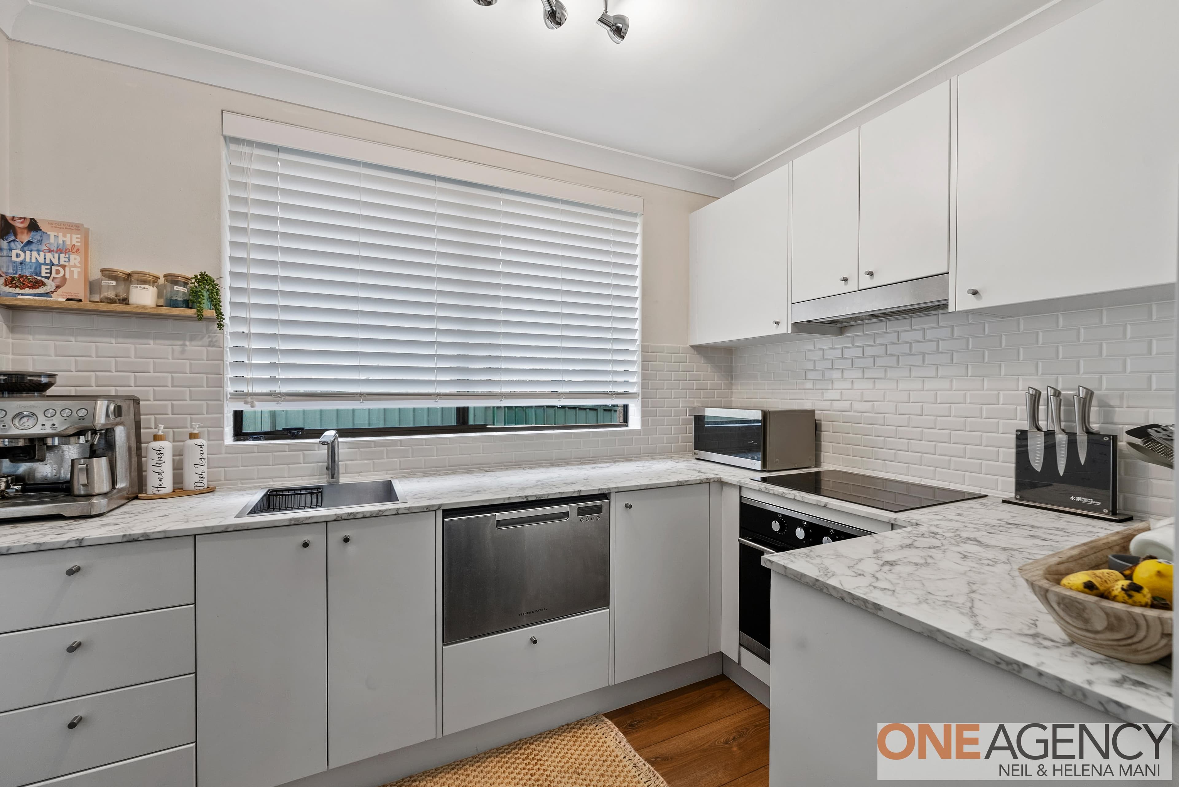 1/50 Frederick Street, Point Frederick, Point Frederick - Thumbnail 2