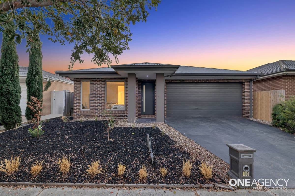10 Lure Avenue, Point Cook, Point Cook - Image 1