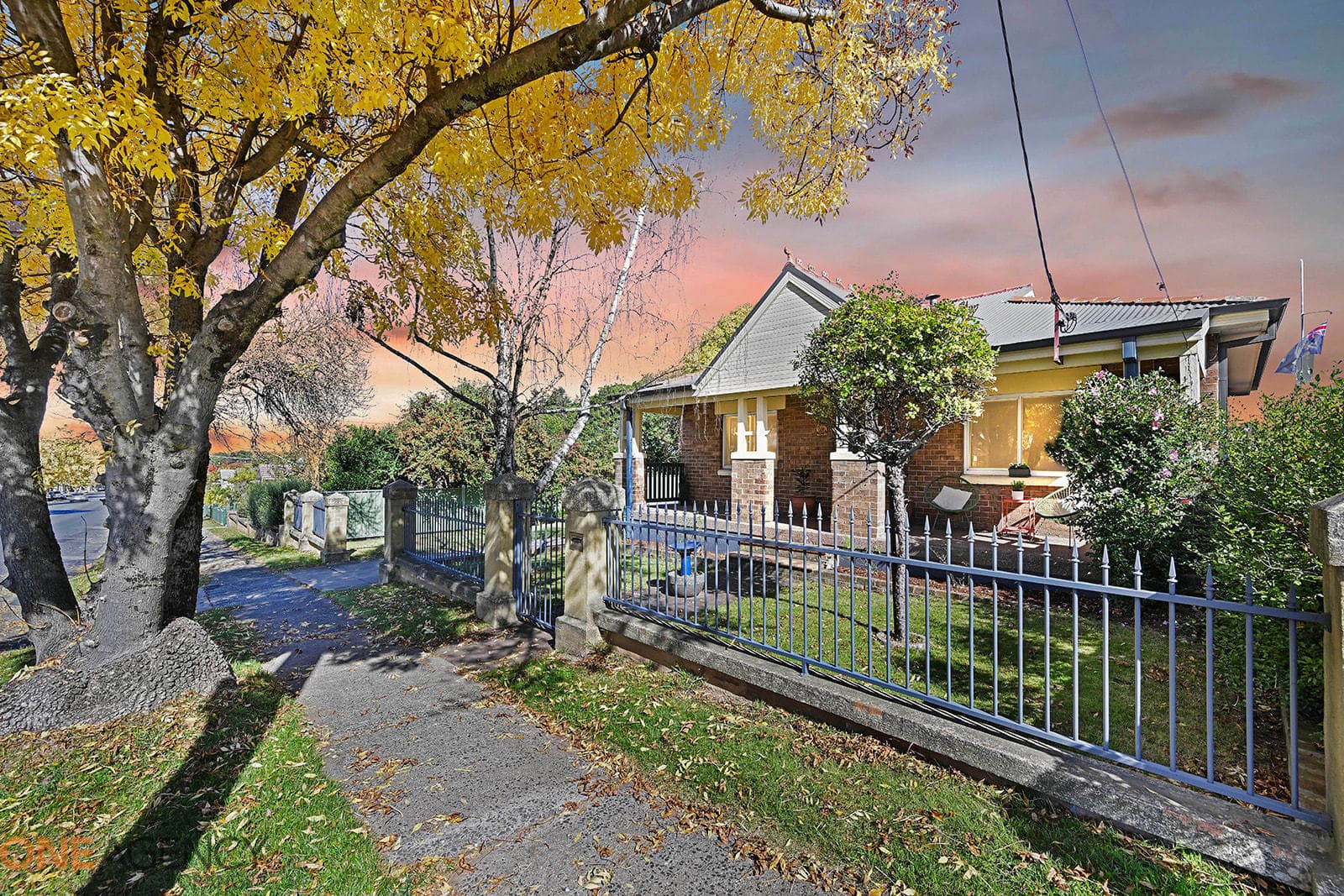 321 Peisley Street, Orange, Orange - Image 1