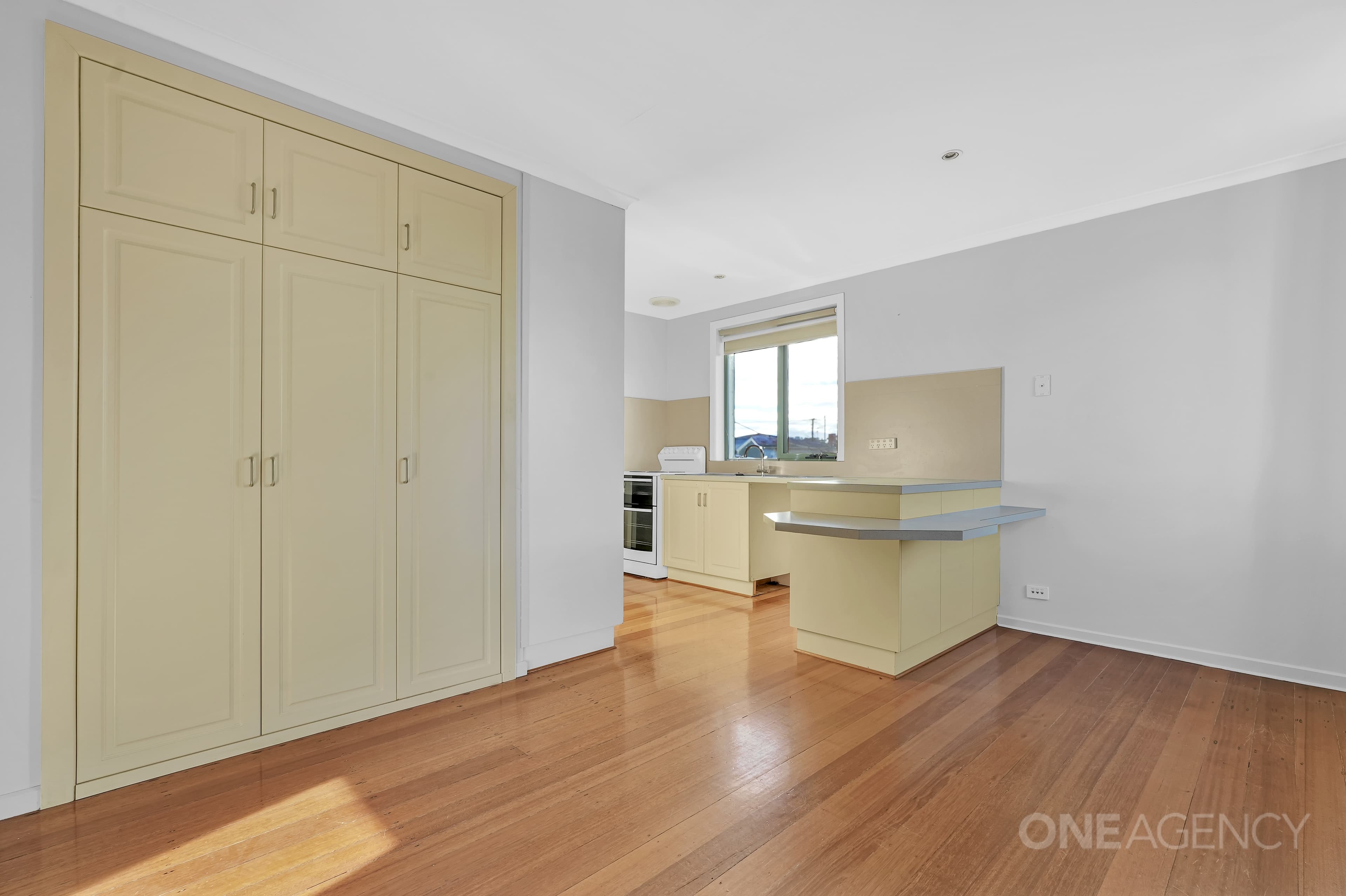 31 Flinders Drive, Somerset, Somerset - Thumbnail 5