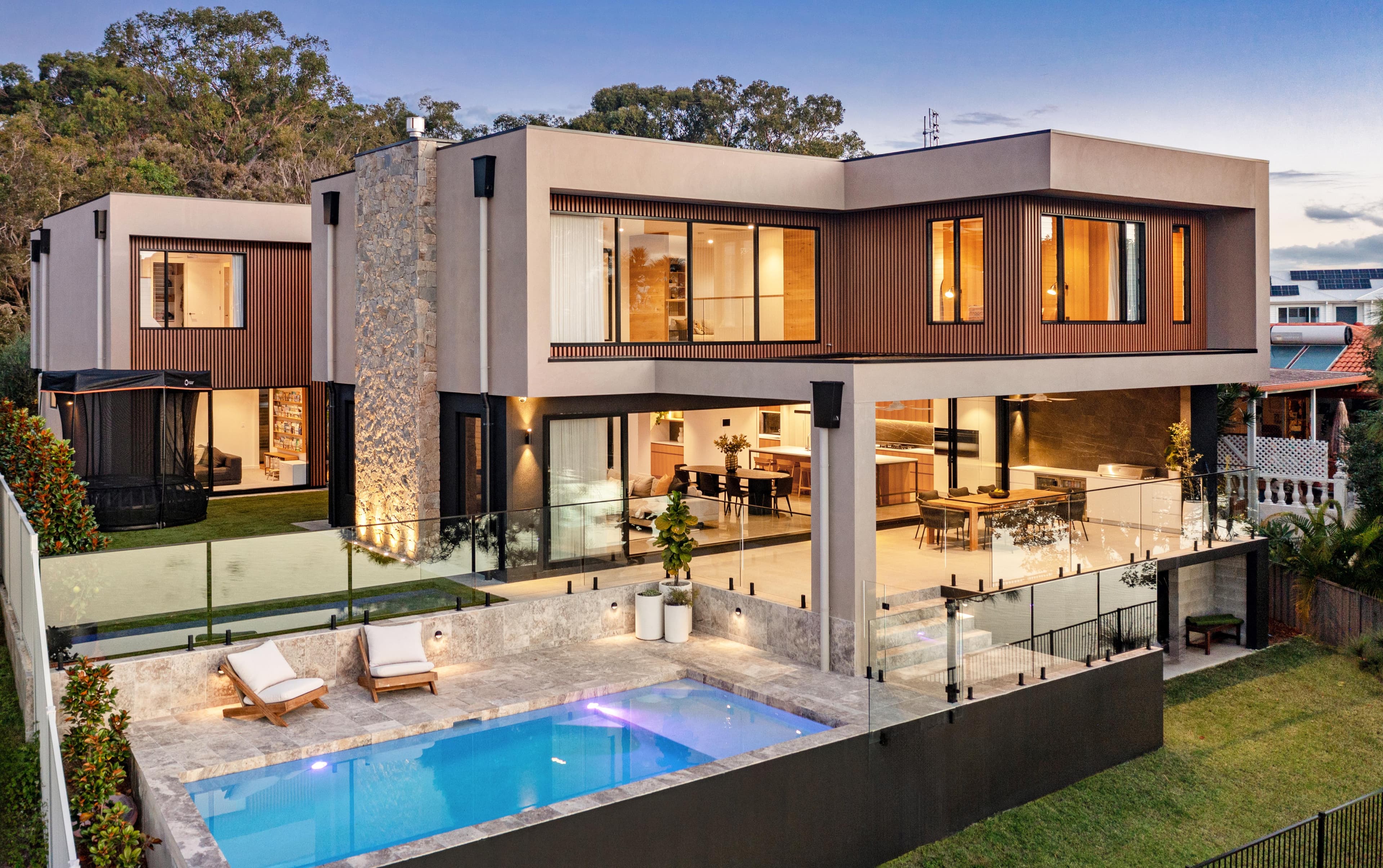 166 Burleigh Street, Burleigh Waters, Burleigh Waters - Thumbnail 2