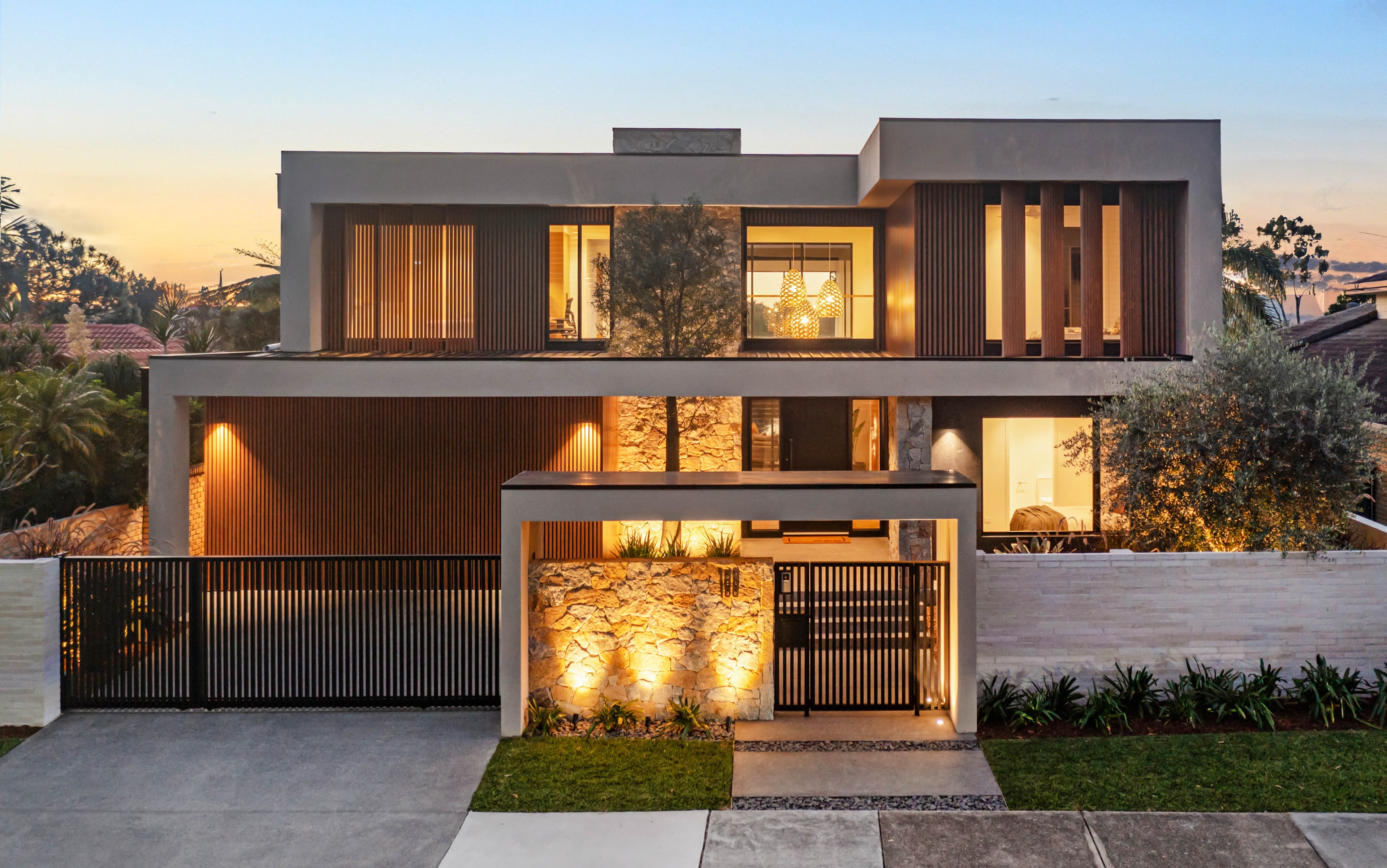 166 Burleigh Street, Burleigh Waters, Burleigh Waters - Image 1