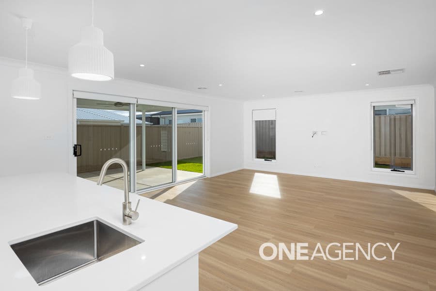 1 DENNY Crescent, Gobbagombalin, Gobbagombalin - Thumbnail 5