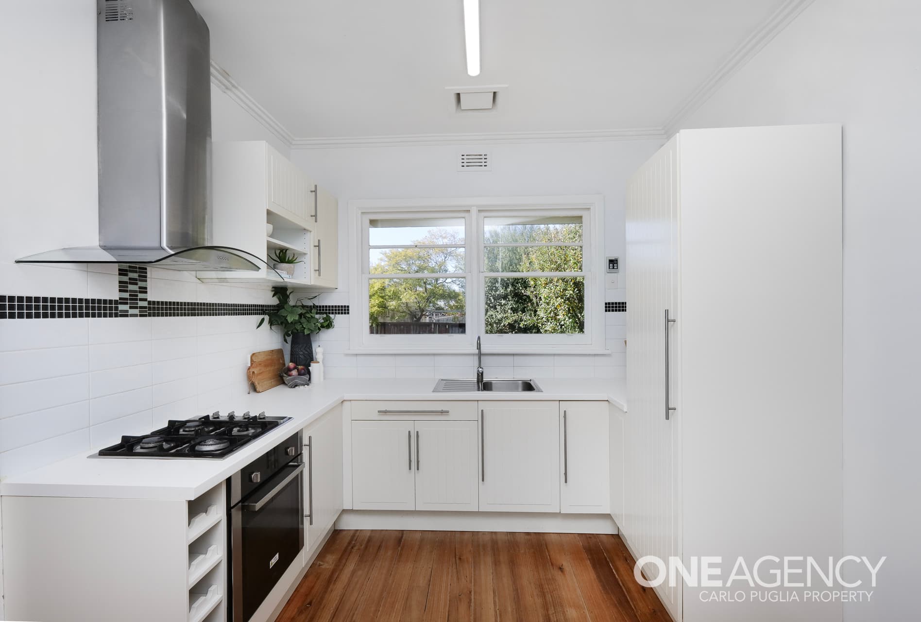 18 Hampshire Road, Sunshine, Sunshine - Thumbnail 5