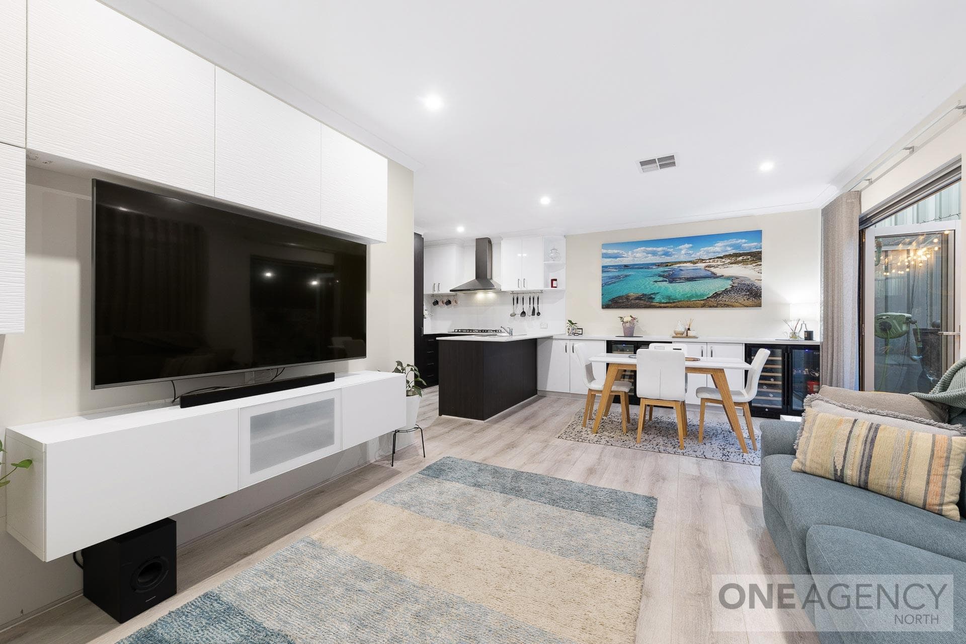 66C Pearl Parade, Scarborough, Scarborough - Thumbnail 4