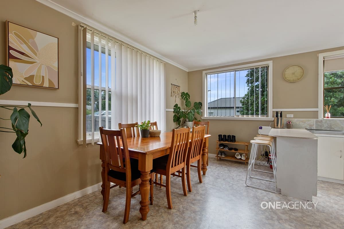 15 Rougemont Street, Stanley, Stanley - Thumbnail 3